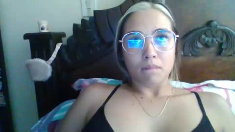 triana_bell online show from 02-03-25, 08:03