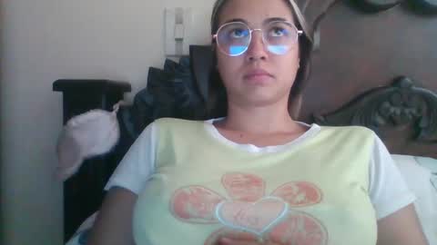 triana_bell online show from 03-09-25, 03:49