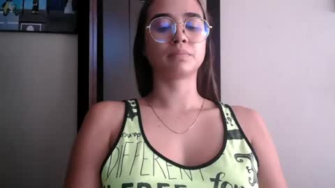 Snapshot of triana_bell chatting on 07-06-26, 06:10 triana_bell online show from 07-06-26, 06:10