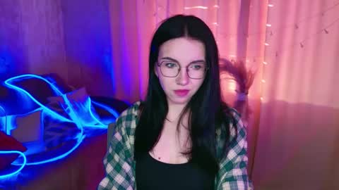 TriciaDaisy online show from 04-29-26, 02:43