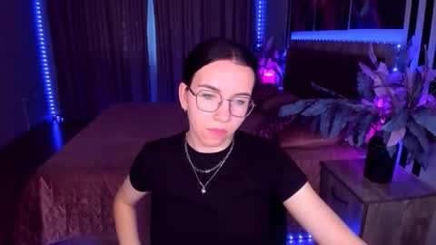 TriciaDaisy online show from 05-23-26, 06:07