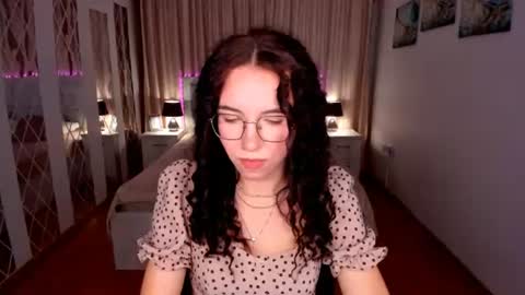 TriciaDaisy online show from 07-14-26, 10:32