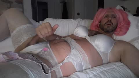 triciawu22 online show from 03-19-26, 03:21