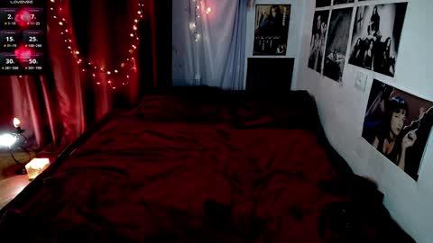 Vicky online show from 01-14-25, 02:19