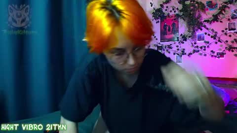 Snapshot of trickykitsune chatting on 07-11-26, 04:10 trickykitsune online show from 07-11-26, 04:10