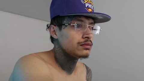 - trieone online show from 12-02-24, 01:46