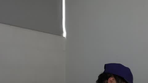 - trieone online show from 12-09-24, 03:33