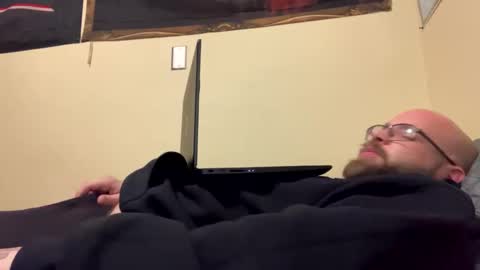 triller402 online show from 01-11-26, 09:03