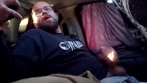 Snapshot of triller402 chatting on 03-25-26, 02:23 triller402 online show from 03-25-26, 02:23