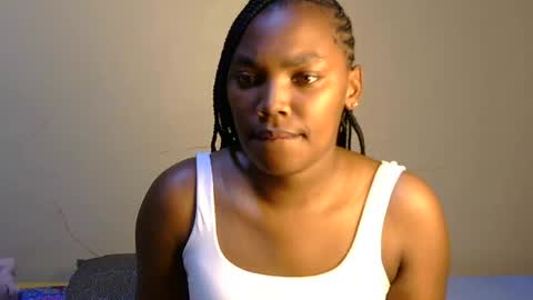 trina_z online show from 07-18-26, 06:23