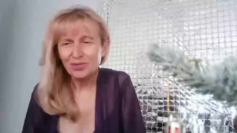 TrinaAdair online show from 12-20-25, 11:50