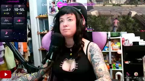 Snapshot of trinitykatze chatting on 02-20-26, 06:08 Trin Kat pet online show from 02-20-26, 06:08