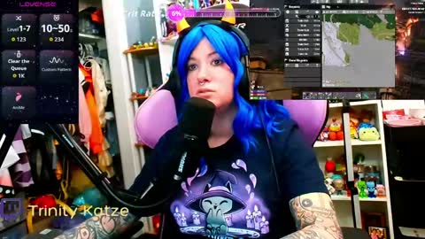 Snapshot of trinitykatze chatting on 04-17-26, 05:16 Trin Kat pet online show from 04-17-26, 05:16