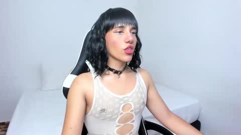 Triny online show from 01-18-25, 11:21