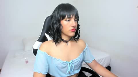 Triny online show from 02-05-25, 12:17