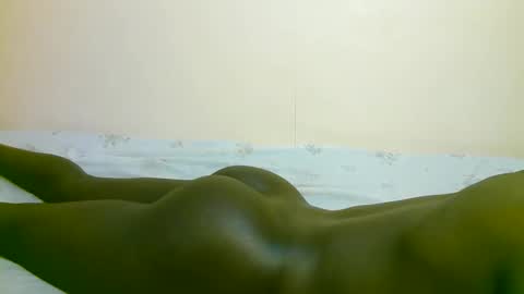 Snapshot of trisbaby3 chatting on 12-13-25, 08:04 Tris6 online show from 12-13-25, 08:04