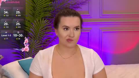 trisha_winslet online show from 03-11-25, 06:53