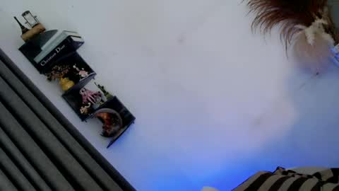 Snapshot of trixie_moore chatting on 07-06-26, 05:04 trixie_moore online show from 07-06-26, 05:04