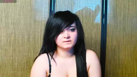 trixiedoescamcam online show from 02-26-25, 07:05