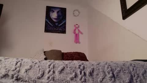 trixx_01 online show from 12-15-24, 06:07