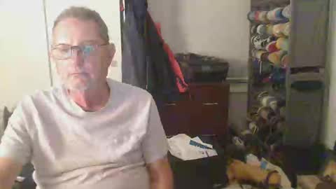 Snapshot of troffer1020 chatting on 04-02-26, 03:26 Troffer online show from 04-02-26, 03:26