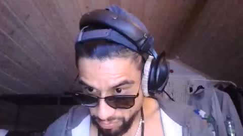 Snapshot of tropppel888 chatting on 11-26-25, 02:51 Open minded - Hetro - Male online show from 11-26-25, 02:51