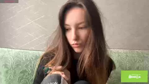 Hello Viola here   Help me to make 50 thumbs up 333 online show from 03-14-26, 08:09