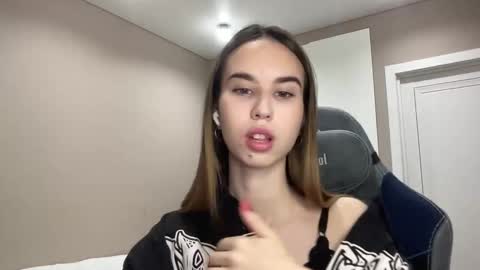 tryme_muse online show from 11-23-25, 03:56