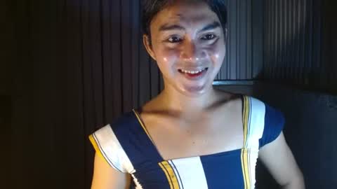 Snapshot of ts_afamhunterxx chatting on 06-16-26, 05:48 Goddess Mira online show from 06-16-26, 05:48