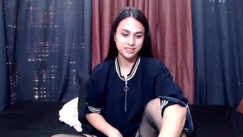 Hannah15 online show from 11-25-25, 02:55