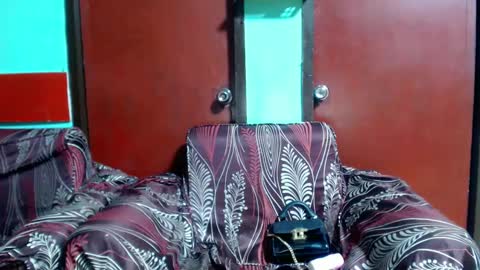 Carla online show from 02-02-25, 06:53