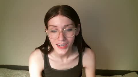 Elisabeth online show from 02-06-25, 04:21