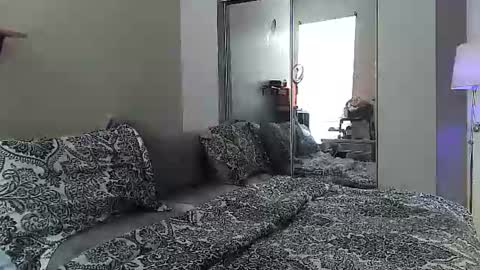 Amber White online show from 09-15-25, 09:59