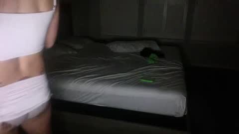 Snapshot of tscarlahdez chatting on 10-08-25, 04:32 tscarlahdez online show from 10-08-25, 04:32