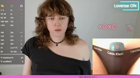 Ellie Ryder online show from 04-25-26, 01:41