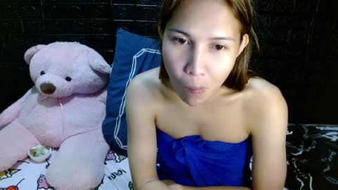 Snapshot of tsempress chatting on 06-24-26, 06:29 SHENA online show from 06-24-26, 06:29