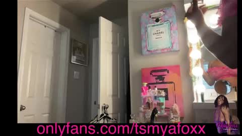 Snapshot of tsfoxx chatting on 12-31-24, 07:07 tsfoxx online show from 12-31-24, 07:07