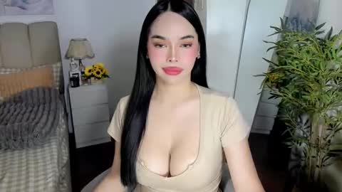 Graciella online show from 04-15-26, 07:59