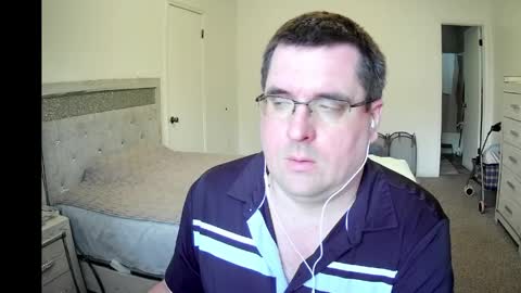 Snapshot of tstwbtsb chatting on 04-24-26, 08:11 tstwbtsb online show from 04-24-26, 08:11