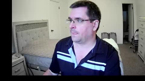 Snapshot of tstwbtsb chatting on 04-26-26, 01:31 tstwbtsb online show from 04-26-26, 01:31