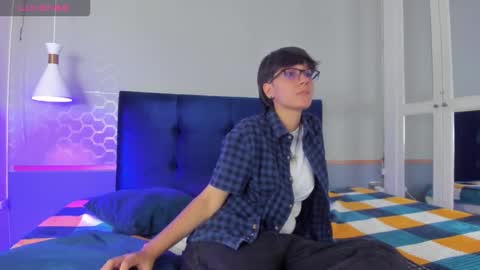 Maru online show from 09-10-25, 08:31