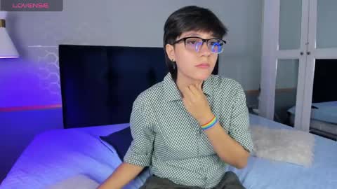 Maru online show from 09-17-25, 08:54