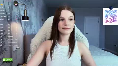 Sonya on vacation until  online show from 07-10-26, 03:33