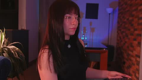 Snapshot of tsukys_spell chatting on 04-30-26, 12:50 Tsuky online show from 04-30-26, 12:50