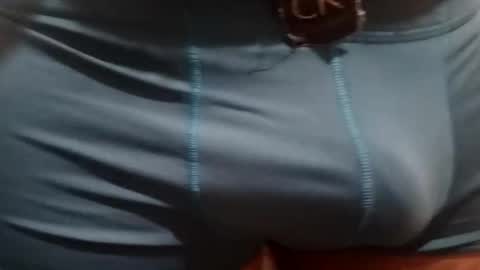 Snapshot of tsunayoshipb321 chatting on 12-22-25, 06:16 Tsunayoshi321 online show from 12-22-25, 06:16