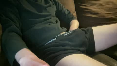 tsutsumu online show from 04-21-26, 10:56