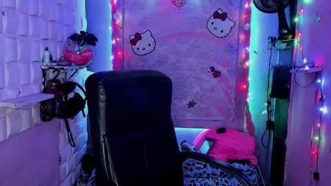 BellaRoxanna online show from 01-08-25, 09:01