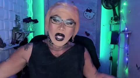 BellaRoxanna online show from 02-25-25, 09:02