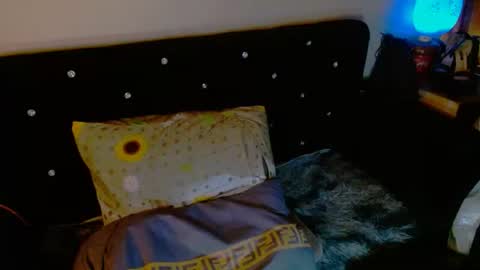 Snapshot of tsyummydickx chatting on 11-28-25, 01:19 Tsyummydickx online show from 11-28-25, 01:19