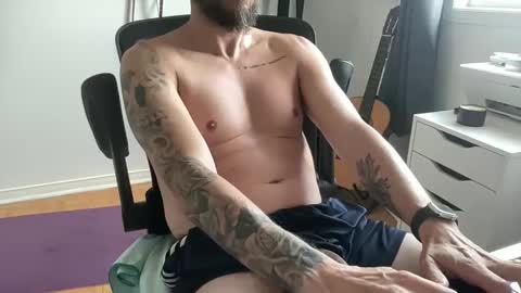 Snapshot of tt_boy2000 chatting on 10-06-25, 04:26 TT Boy2000 online show from 10-06-25, 04:26